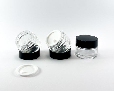 15ml round glass jar with inner lid.